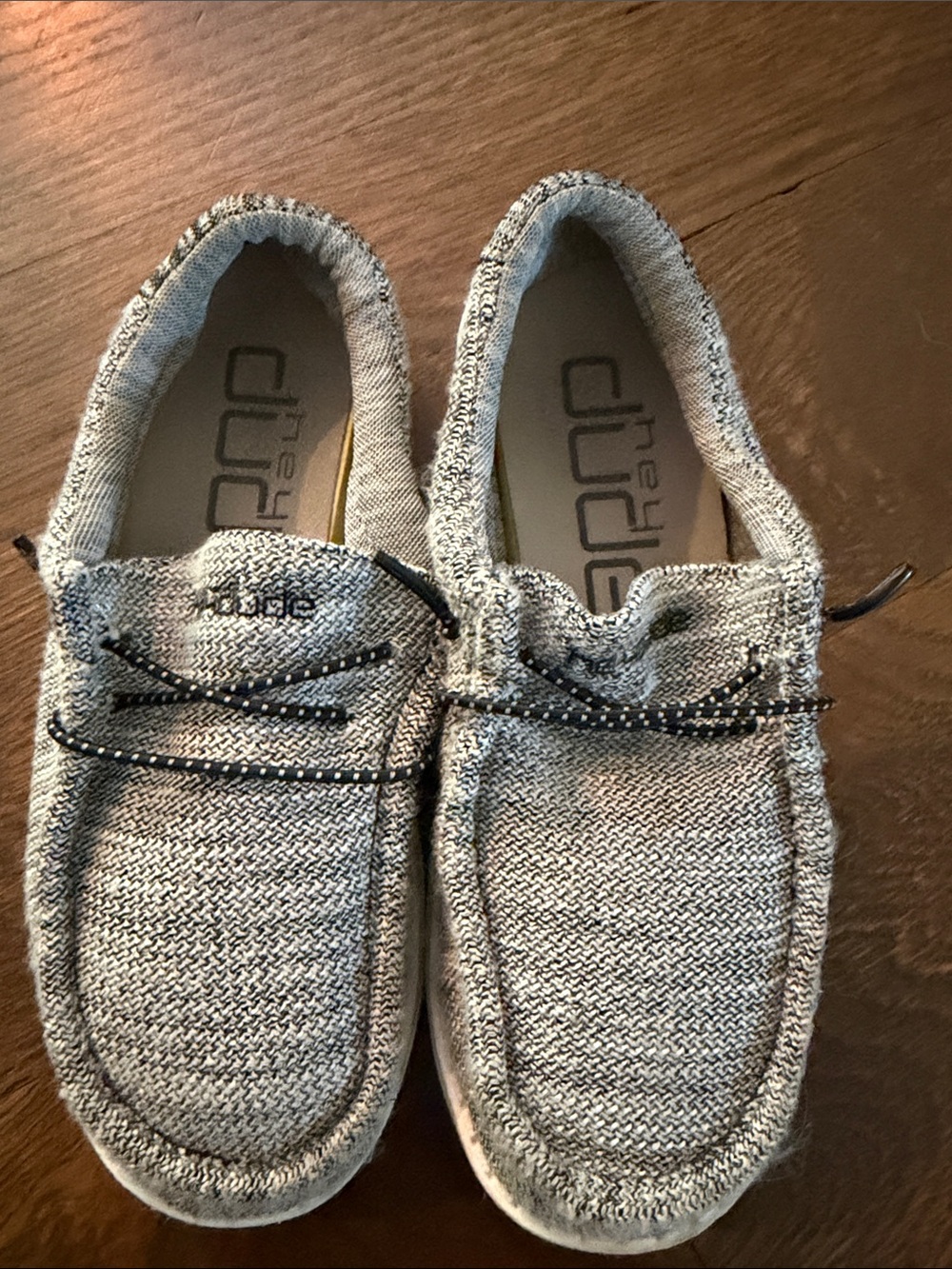 Hey Dude Wally Youth Knit Slip-On Loafers in Heather Gray Size Y3 L4